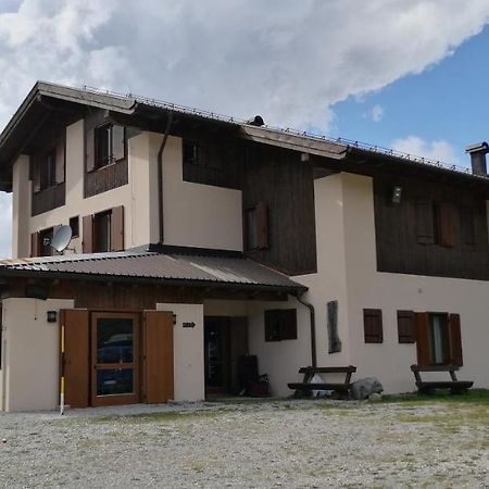 Rifugio Garibaldi לדרו מראה חיצוני תמונה